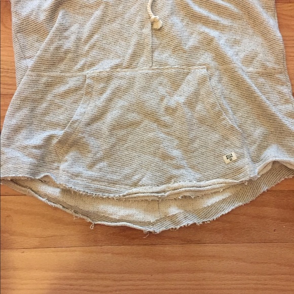 Relaxed striped beachy hoodie - Picture 4 of 4